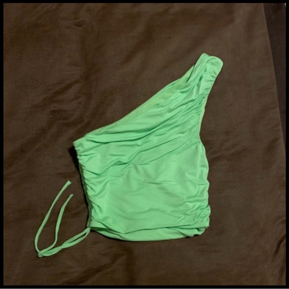 NWOT H:ours Revolve Hailee Top - Picture 5 of 10